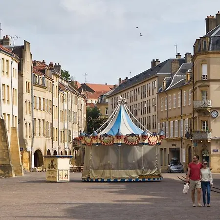 Chambre Saint Louis Apartment *